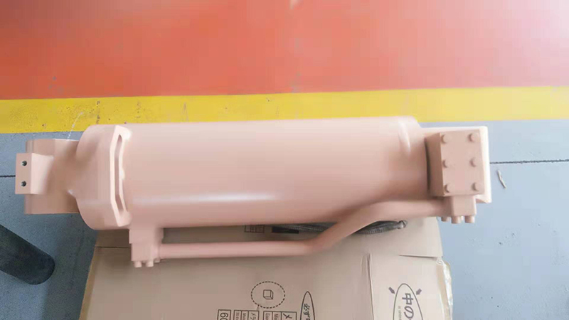 山東挖掘機(jī)油缸油管分析油管接頭漏油的原因
